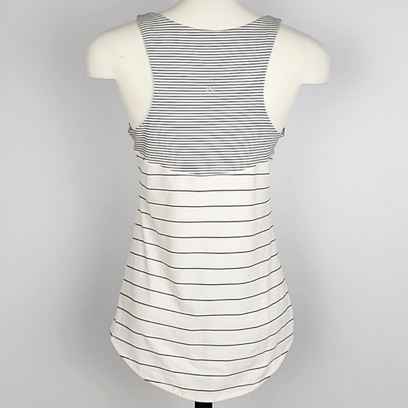Lululemon Women's Racerback White Black Pin Striped Tank Top Stretch Size 6/8 - Picture 3 of 12